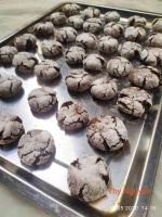 CHOCOLATE CRINKLE  COOKIES