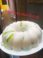 Bánh sữa dừa lá dứa 22 cm