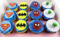 Cupcake hình Super man